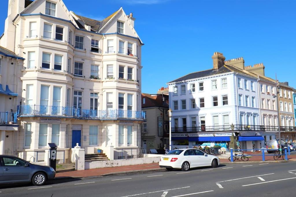 New Sunset Square Eastbourne 2 Bed Apartment, Long Stay Welcome מראה חיצוני תמונה